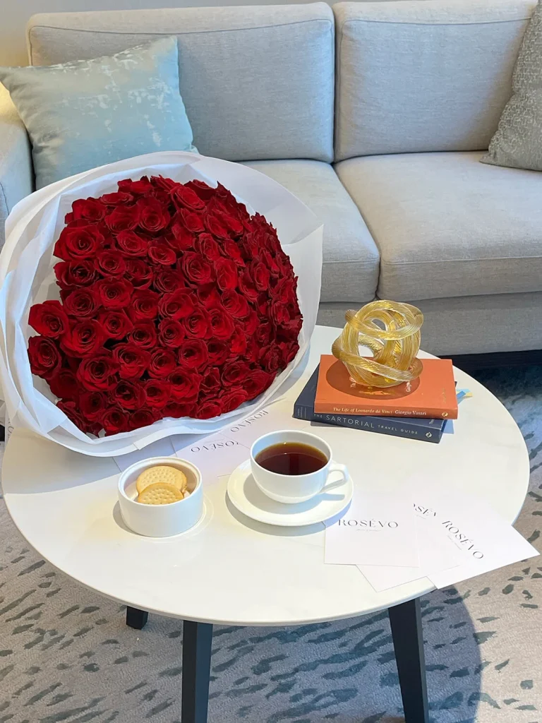 101 Red Roses - Image 3