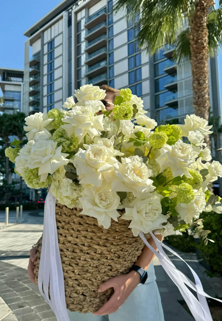 Basket Festive Symphony - Image 2